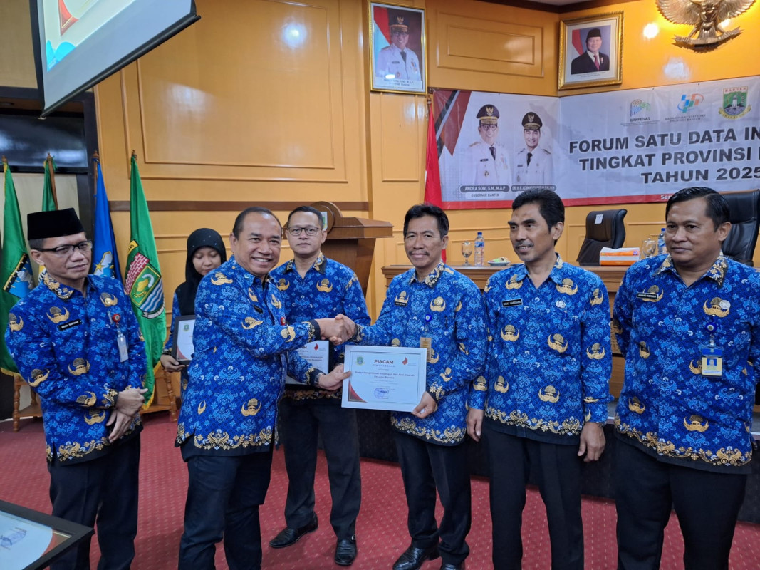 BPKAD Provinsi Banten Raih Penghargaan Produsen Data Terbaik